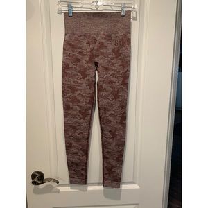 Gymshark Adapt Camo Seamless- Size S- Raspberry